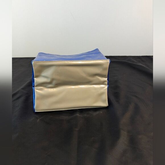 Clinique Tote Large Cosmetic Case Metallic Blue Tan Gold Handle Vinyl Patent - Picture 4 of 9
